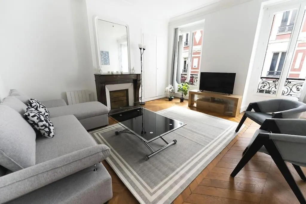 Apartament Big 2br Arc De Triomphe 4-6p Paryż