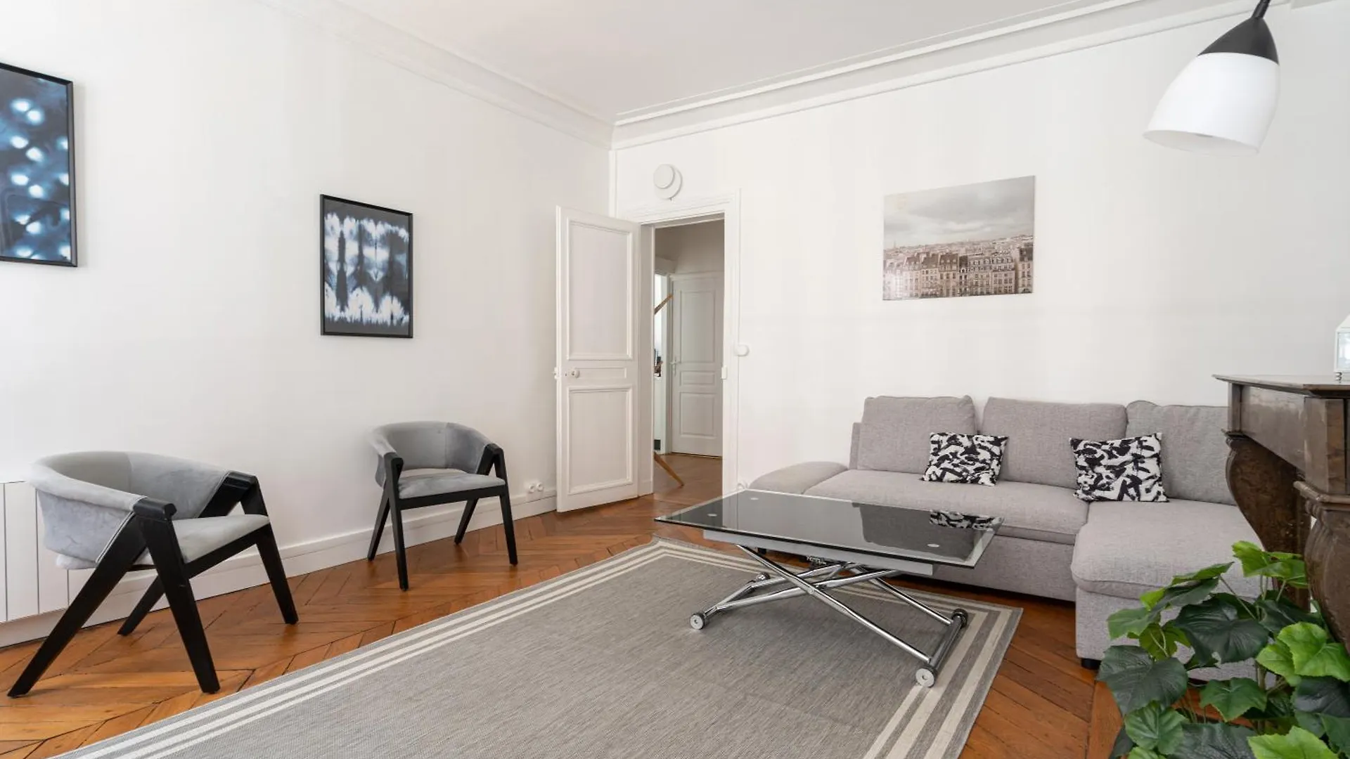 Big 2br Arc De Triomphe 4-6p Apartment