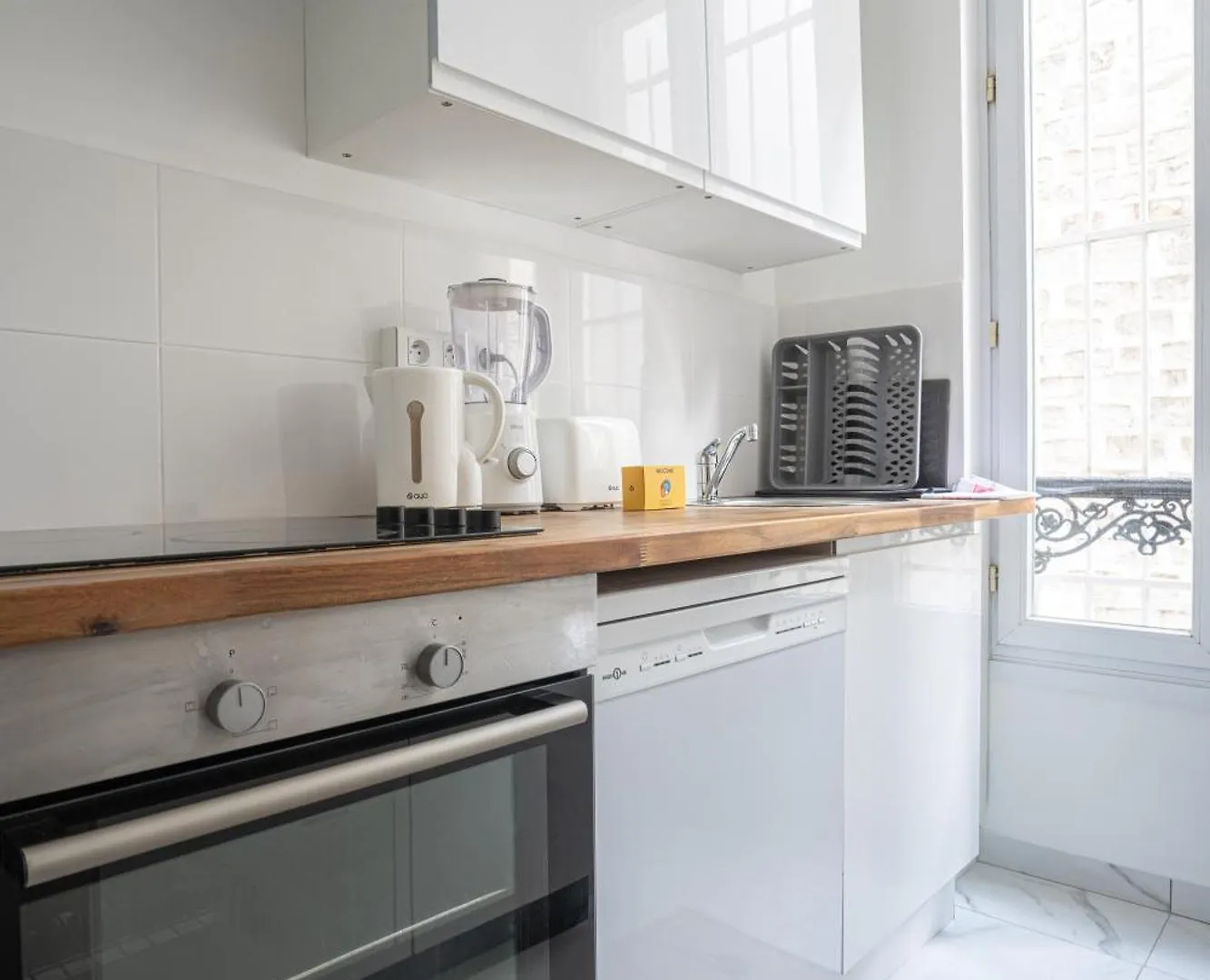 Apartment Big 2br Arc De Triomphe 4-6p Paris